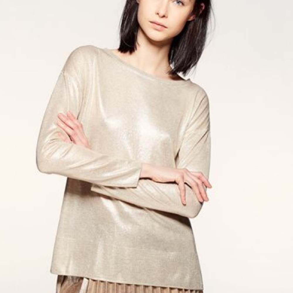 Sfera Shimmer Cream/Gold Sweater Top